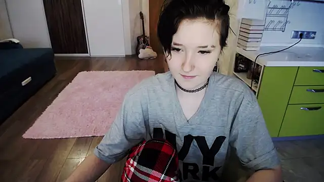 Kira Bakker online show from February 7, 5:31 am