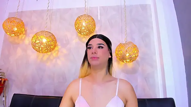 victoria aleia  online show from December 19, 8:34 pm
