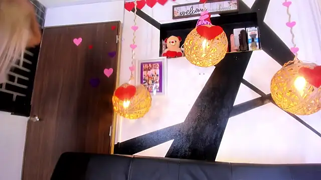 victoria aleia  online show from February 17, 10:27 pm