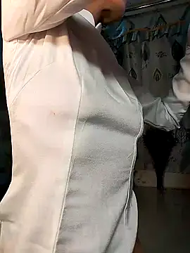 Snapshot of Kami_gaam chatting on January 18, 8:31 am Kami gaam online show from January 18, 8:31 am