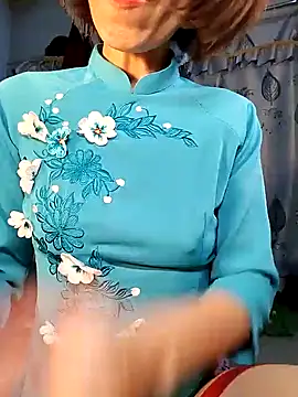 Snapshot of Kami_gaam chatting on February 13, 4:00 am Kami gaam online show from February 13, 4:00 am