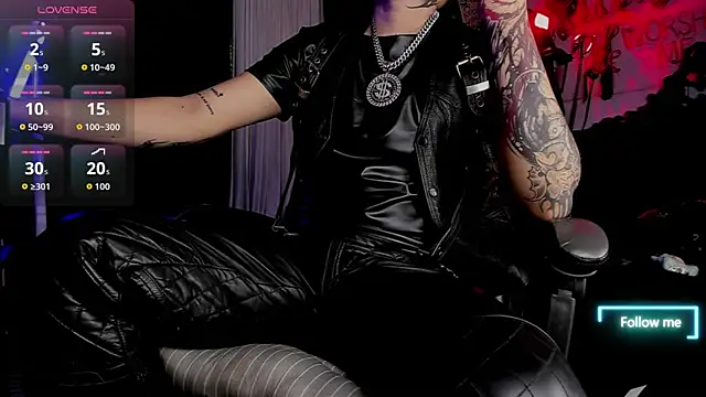 allanhurtss online show from November 6, 10:21 pm