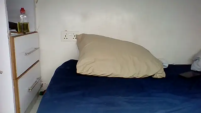 Snapshot of Precious_Diva chatting on April 8, 12:49 pm Precious Diva online show from April 8, 12:49 pm