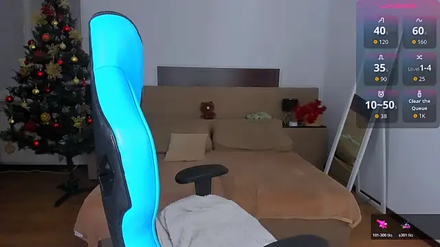 Snapshot of Viola__Shy chatting on January 9, 9:05 pm Viola Shy online show from January 9, 9:05 pm