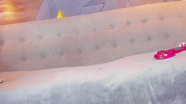 sarah banks1 online show from January 28, 7:00 pm