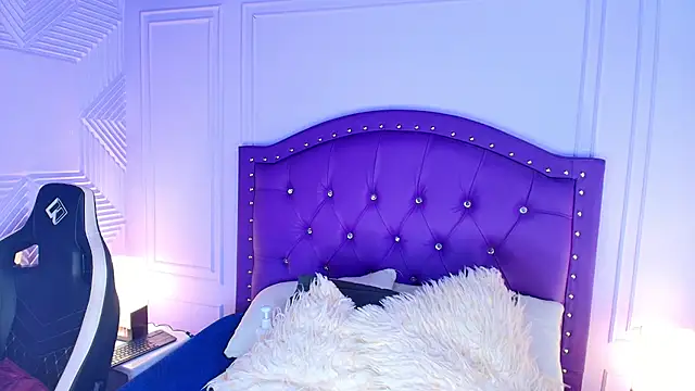 sarah banks1 online show from March 5, 3:02 am