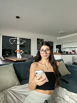 Wildberry  online show from March 27, 8:20 am