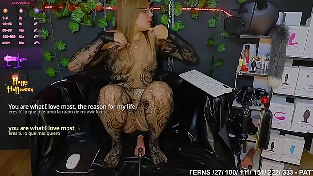 Sweett Mollyy online show from October 23, 3:06 am