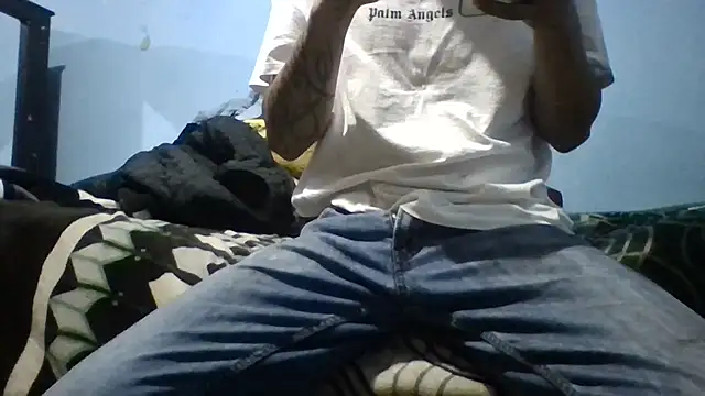 Snapshot of Leonul chatting on December 14, 10:09 am Leonul online show from December 14, 10:09 am