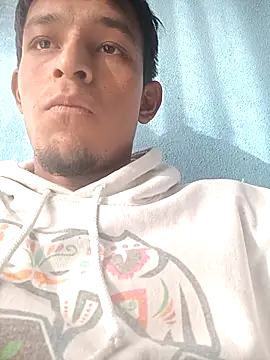 Snapshot of Leonul chatting on December 17, 10:05 pm Leonul online show from December 17, 10:05 pm