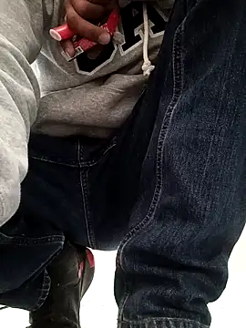 Snapshot of Leonul chatting on February 9, 7:40 pm Leonul online show from February 9, 7:40 pm