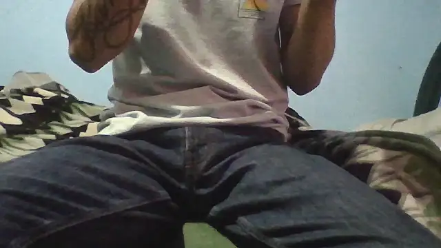 Snapshot of Leonul chatting on February 13, 8:16 pm Leonul online show from February 13, 8:16 pm