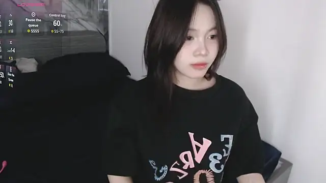 Lin SiYee online show from October 22, 12:05 pm