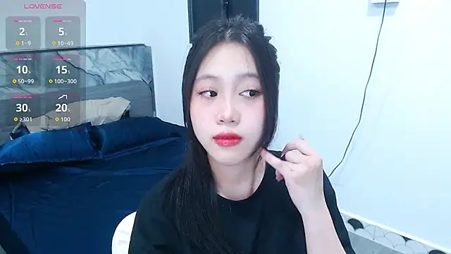 Lin SiYee online show from November 23, 9:03 pm