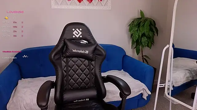 Sarra Cooper online show from February 20, 1:03 am