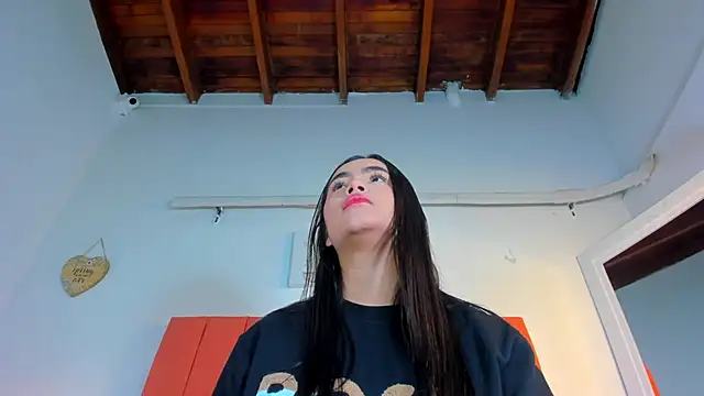 valen rose0 online show from November 19, 12:05 pm