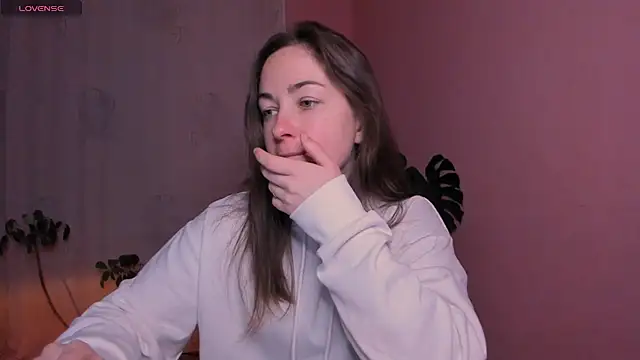 cClandesTina online show from March 18, 7:20 pm