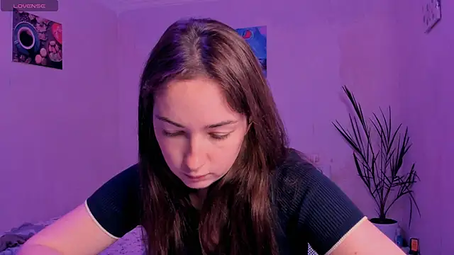 cClandesTina online show from October 11, 3:43 pm