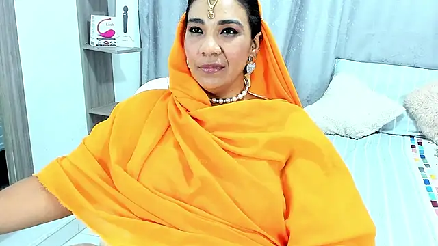  Lakshmi hotx online show from December 6, 3:44 pm