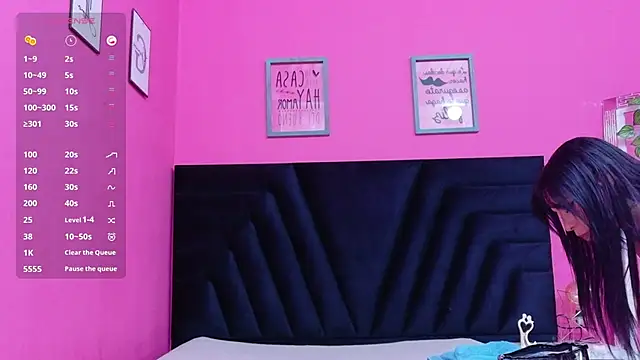 littleebluee online show from March 7, 3:14 am