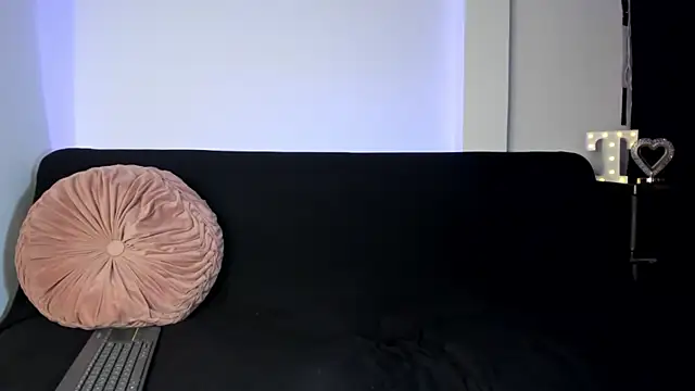 on tefa online show from November 21, 10:19 pm