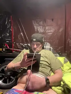 joeycbigcock online show from March 18, 12:38 am