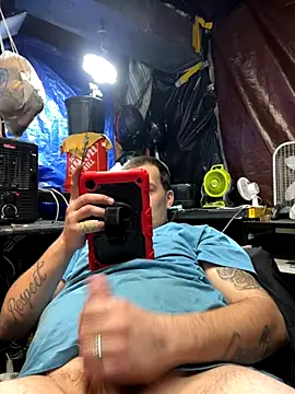 joeycbigcock online show from November 16, 9:31 pm