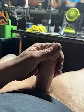 joeycbigcock online show from March 3, 9:10 pm