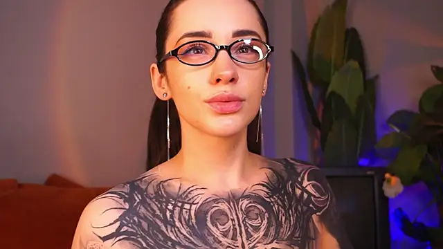 EvaCanton online show from April 12, 2:05 am