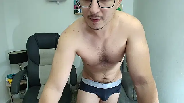 jacob strokes01 online show from December 15, 6:01 pm