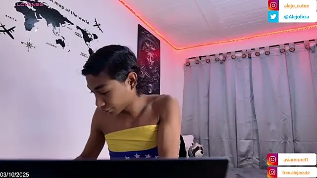 alejo cute online show from November 3, 4:58 am