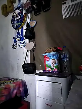 The-quee22 online show from December 19, 1:12 am