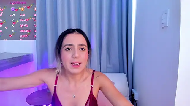 Lucyortiz  online show from February 20, 6:46 pm