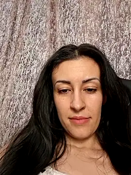 loryyy sexyyy online show from April 2, 5:32 pm