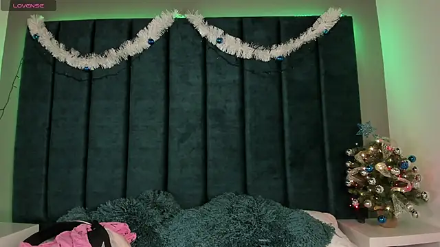 IsabellaGrey19 online show from December 17, 7:31 pm