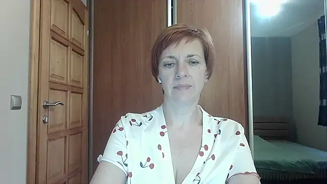 Snapshot of LoraLoraMay chatting on June 13, 5:55 pm LoraLoraMay online show from June 13, 5:55 pm