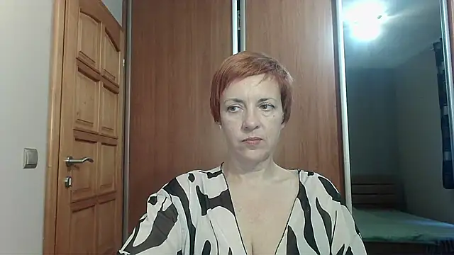 Snapshot of LoraLoraMay chatting on June 28, 10:21 am LoraLoraMay online show from June 28, 10:21 am