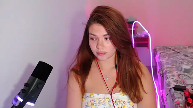 Snapshot of helengilmor chatting on July 14, 3:07 pm helengilmor online show from July 14, 3:07 pm