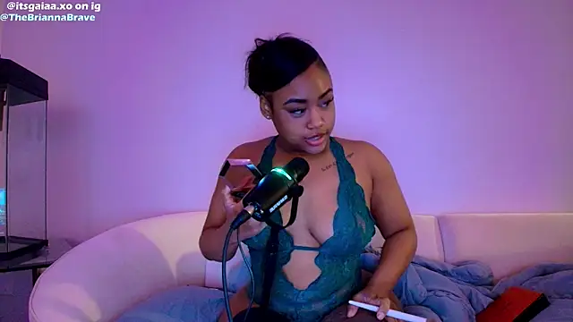 BriannaBrave online show from March 18, 6:05 am