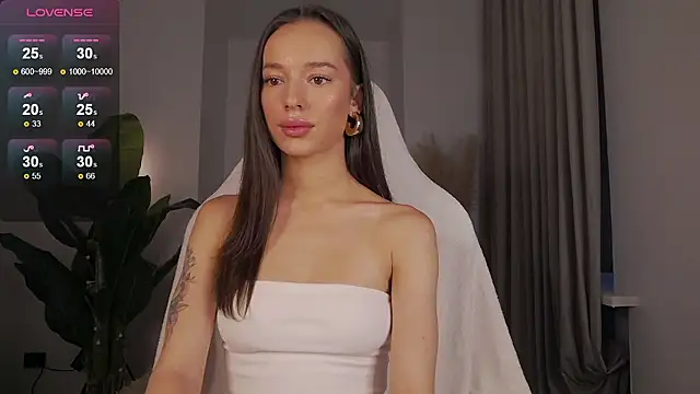 1Mercedes online show from December 3, 11:44 am