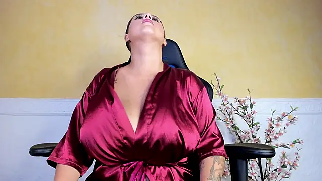 Lau Beauty online show from January 28, 4:18 am