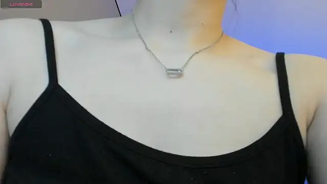 Snapshot of melissa_yamazaki chatting on February 21, 11:44 am melissa yamazaki online show from February 21, 11:44 am