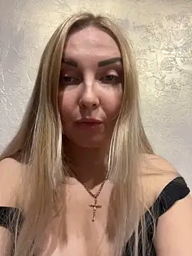 Snapshot of Aleksandrakis chatting on January 27, 8:49 pm Aleksandrakis online show from January 27, 8:49 pm