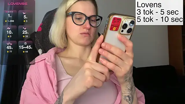 Sexy Sweets online show from November 25, 12:05 pm