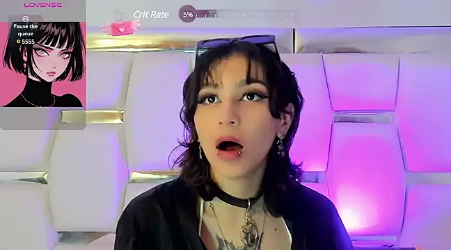 Snapshot of Naomi-Haruno chatting on February 8, 6:33 am Naomi-Haruno online show from February 8, 6:33 am