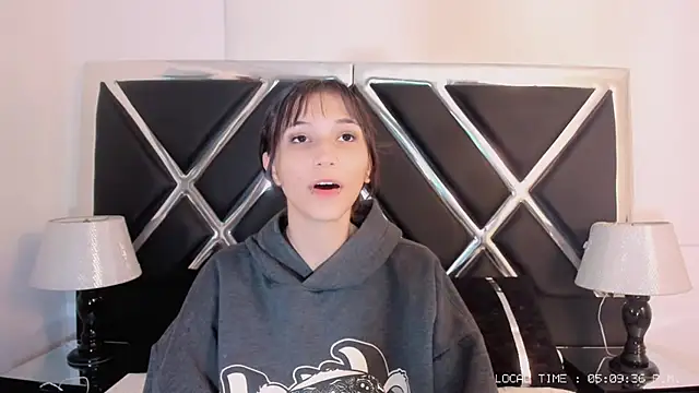Snapshot of Naomi-Haruno chatting on March 20, 10:10 am Naomi-Haruno online show from March 20, 10:10 am
