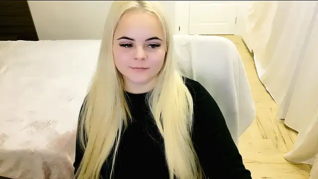 Snapshot of lovely-eyes chatting on December 16, 5:38 am lovely-eyes online show from December 16, 5:38 am