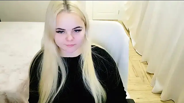 Snapshot of lovely-eyes chatting on December 28, 7:43 pm lovely-eyes online show from December 28, 7:43 pm