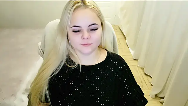 Snapshot of lovely-eyes chatting on January 29, 10:22 pm lovely-eyes online show from January 29, 10:22 pm