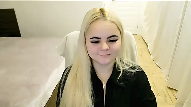 Snapshot of lovely-eyes chatting on February 1, 4:54 pm lovely-eyes online show from February 1, 4:54 pm